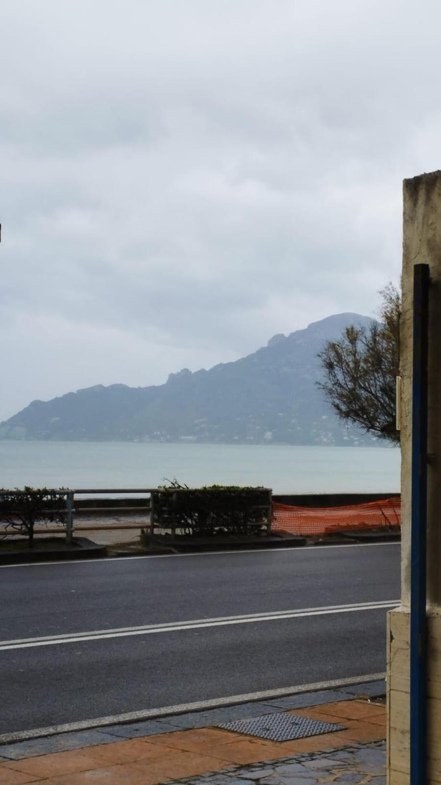 B&B Due Stanzulelle ซาแลร์โน ภายนอก รูปภาพ